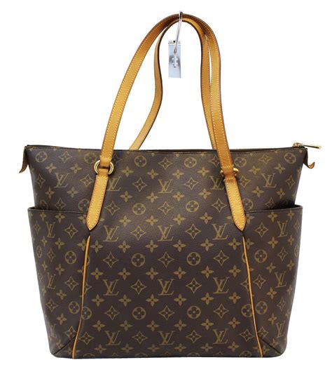 louis vuitton bags made of|are louis vuitton bags handmade.